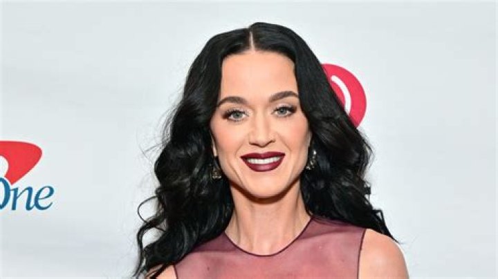 Katy Perry Net Worth : Cars & Charity